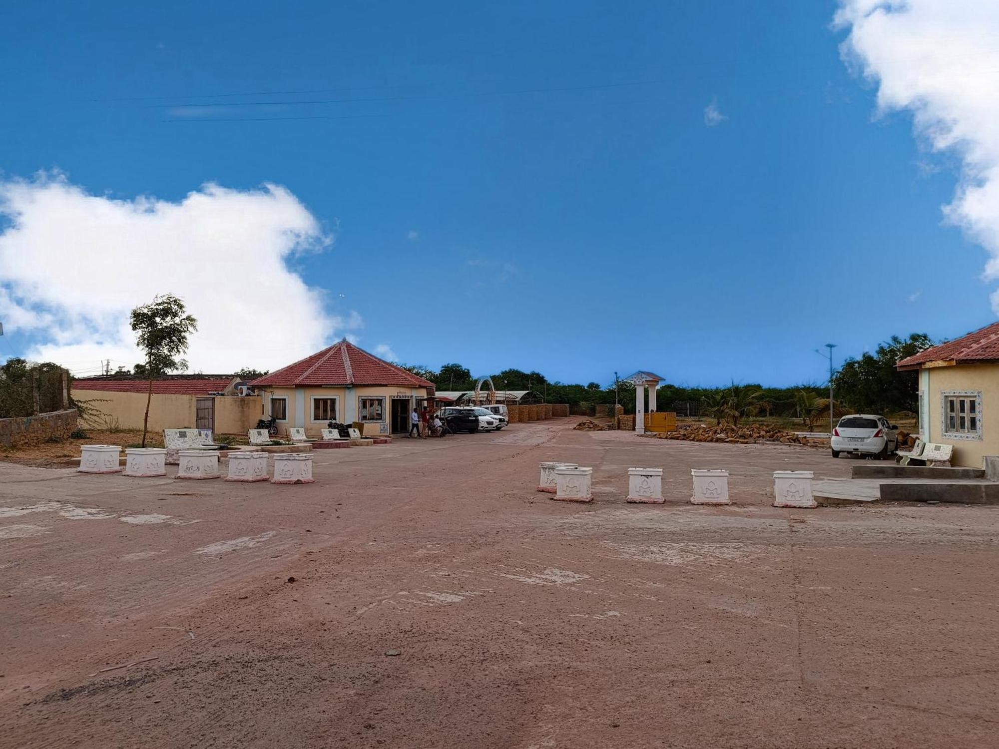 Hotel Rann Of Kachchh Dholavira Екстериор снимка